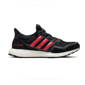 UltraBoost S&L “Black Energy Pink”
